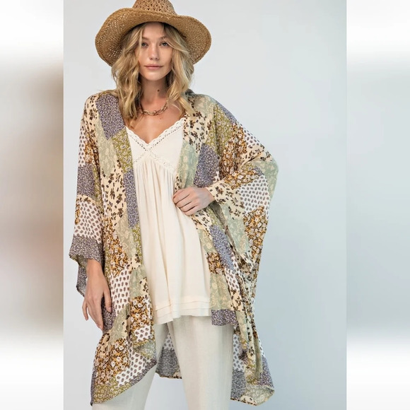 Only worn once! Easel Patchwork Quilt Kimono Coverup - Picture 3 of 5